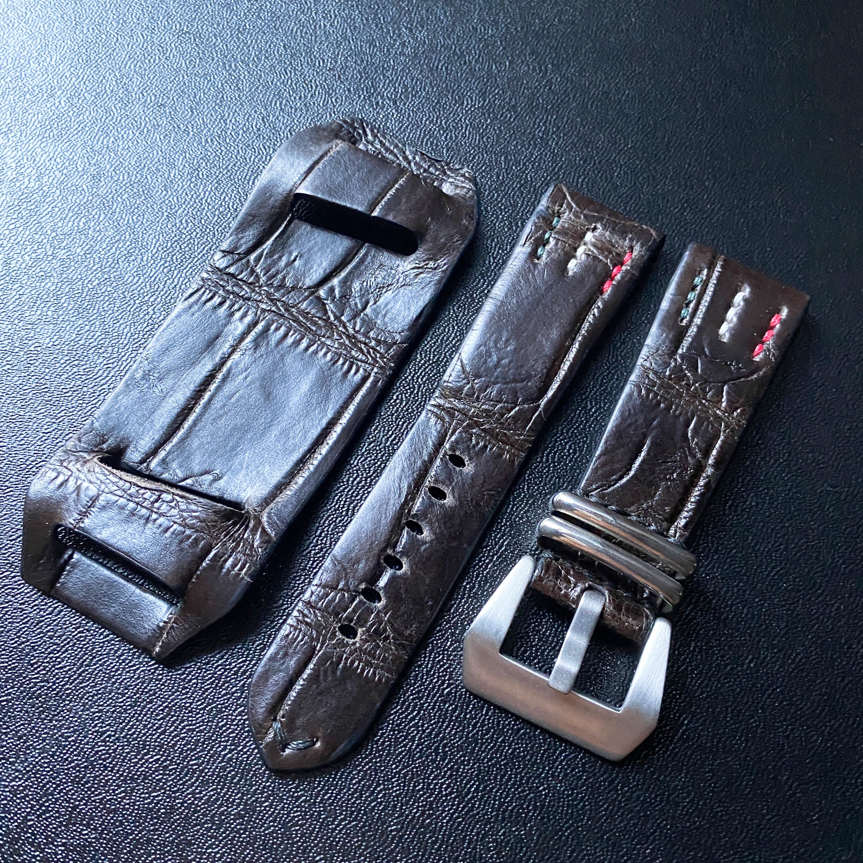 【カスタムストラップ 】ダークブラウン【クロコダイル】