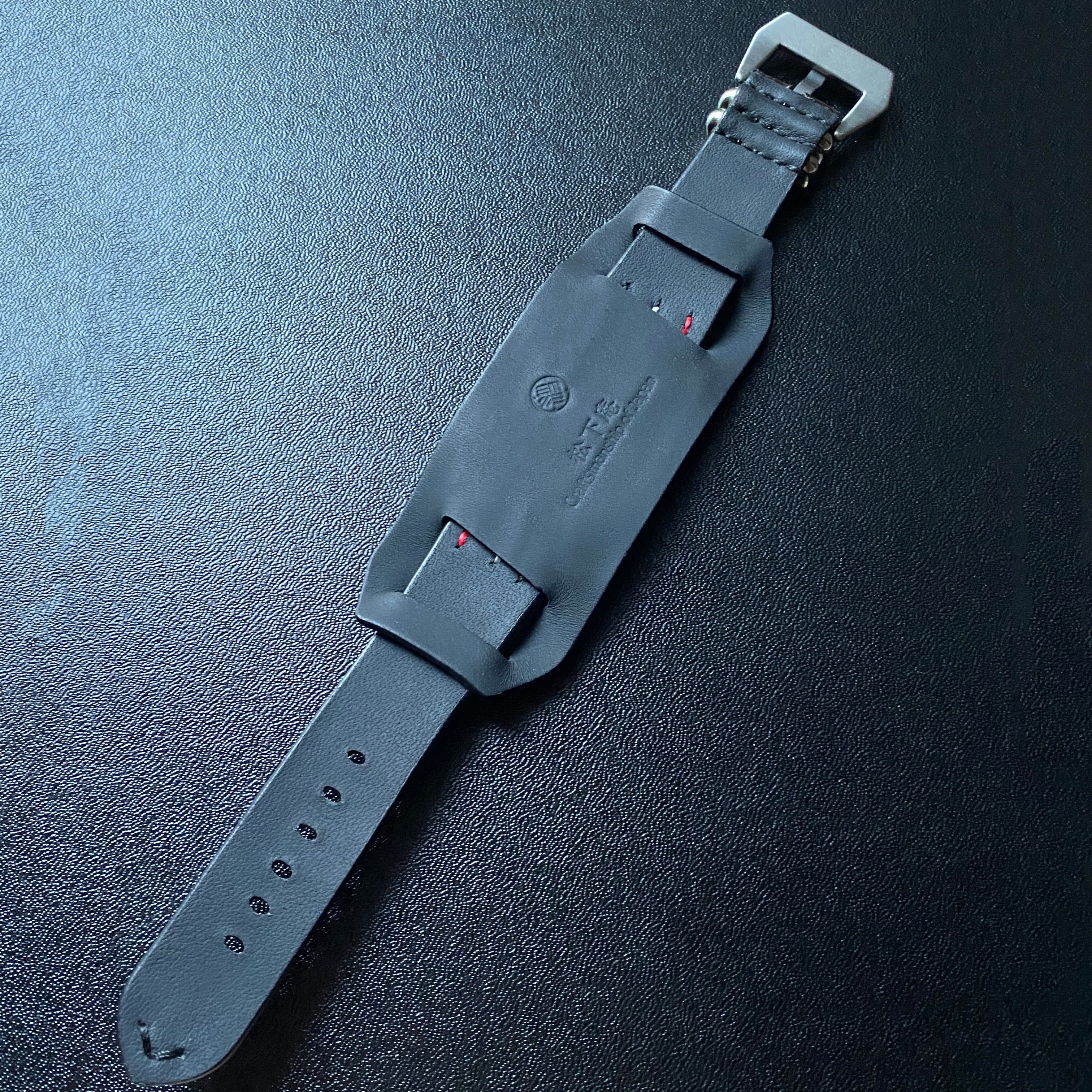 【カスタムストラップ 】ダークブラウン【クロコダイル】