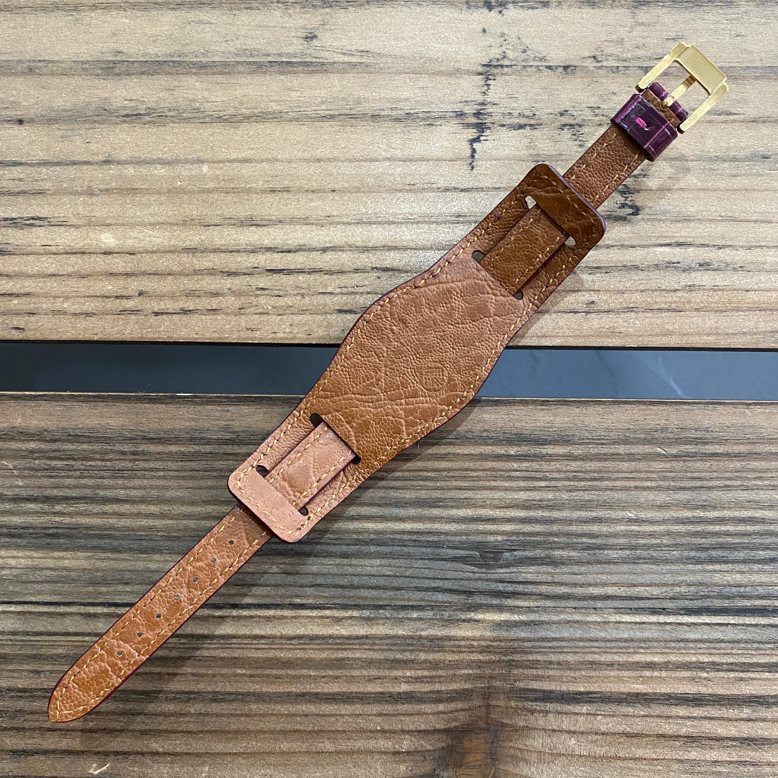 【カスタムストラップ 】035 シャイニーワイン 13mm【クロコダイル】 台座ストラップ