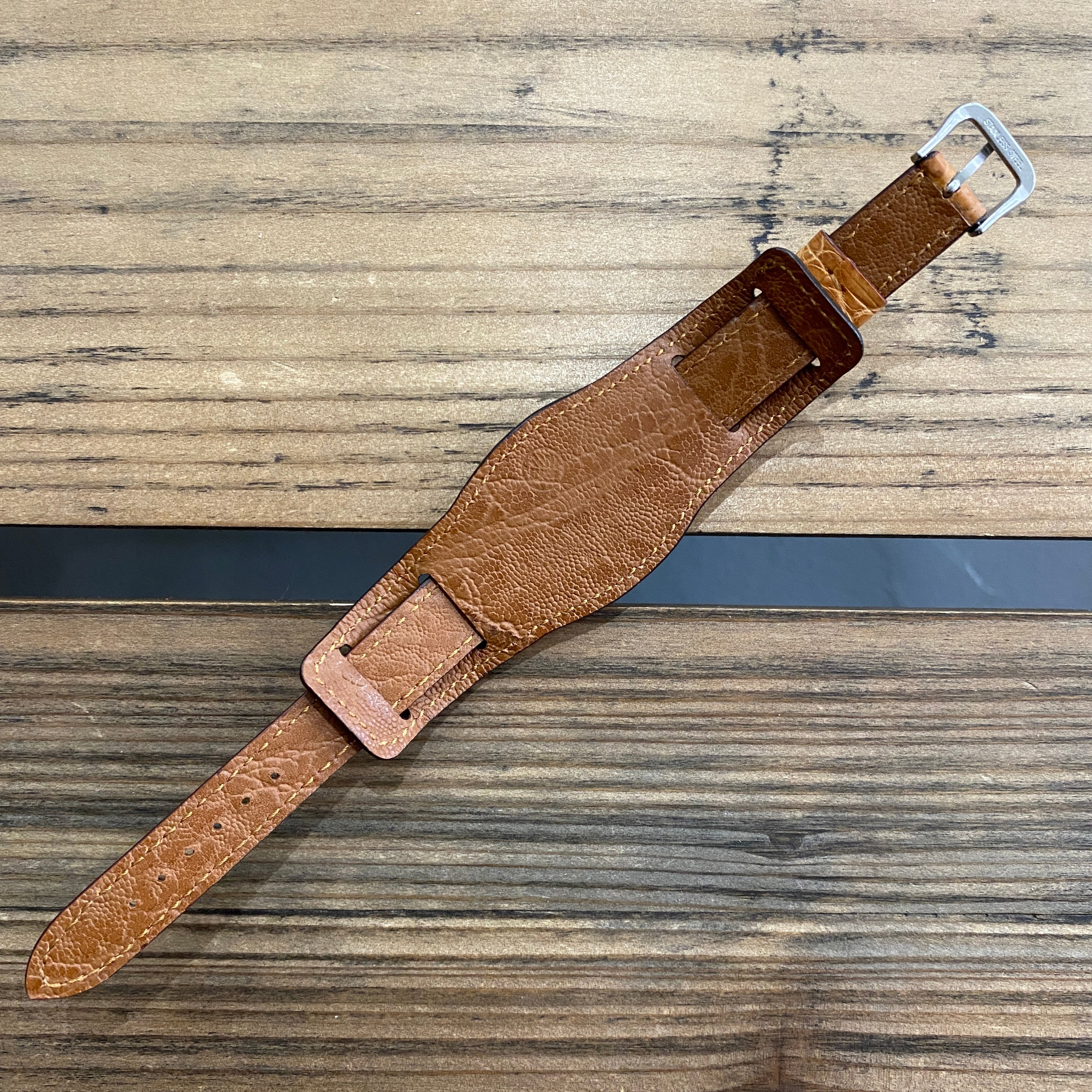 【カスタムストラップ 】035 マットキャメル 16mm【クロコダイル】 台座ストラップ