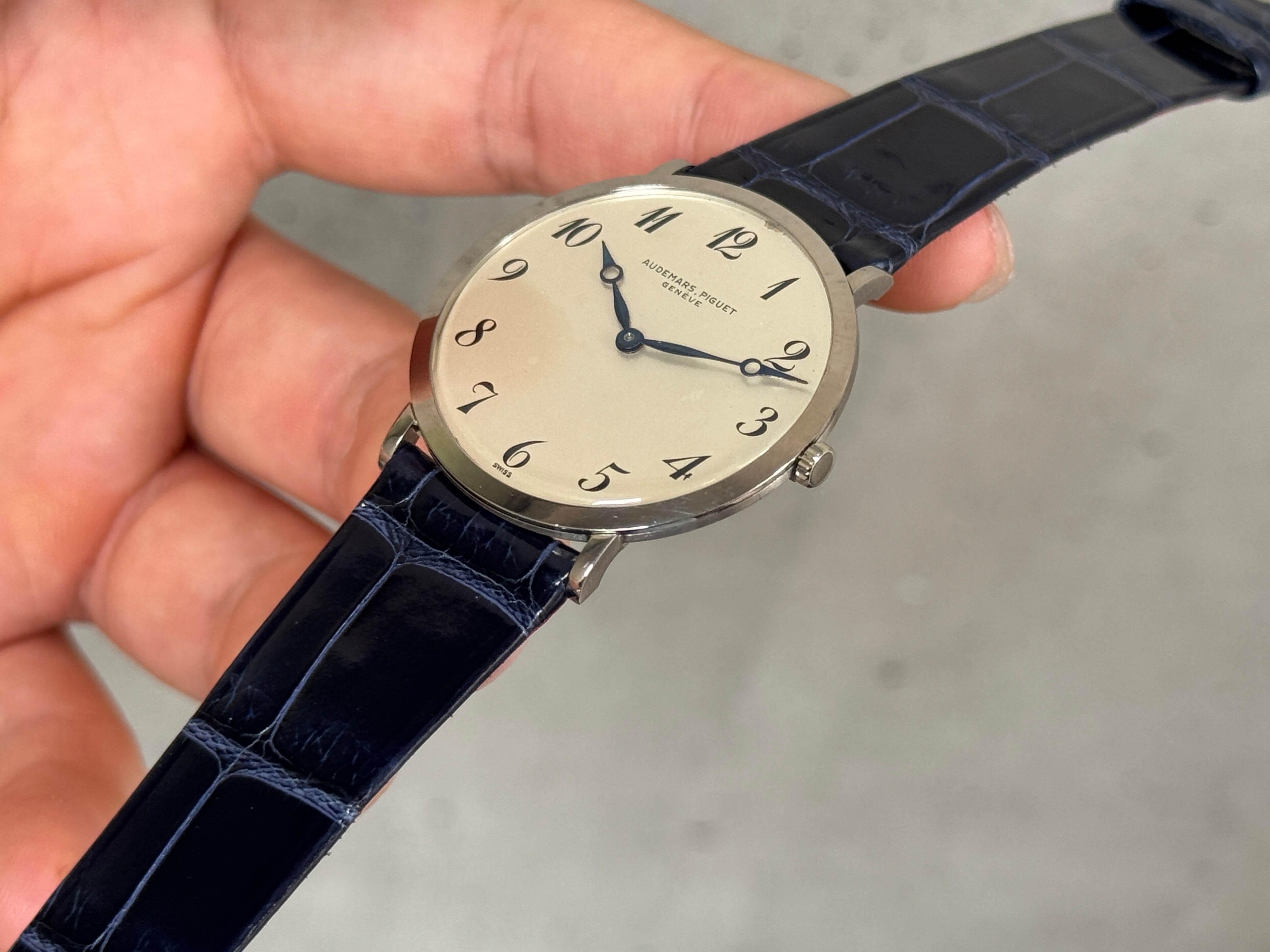 Audemars Piguet Extraflat｜シャイニークロコダイル ネイビー