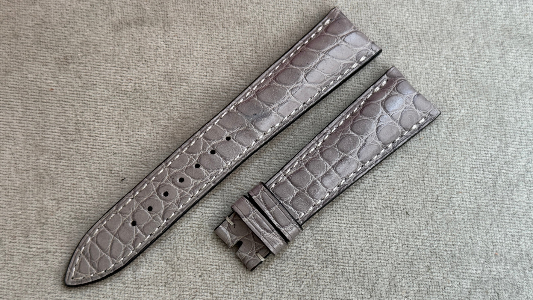 C社｜クロコダイル｜マットグレー