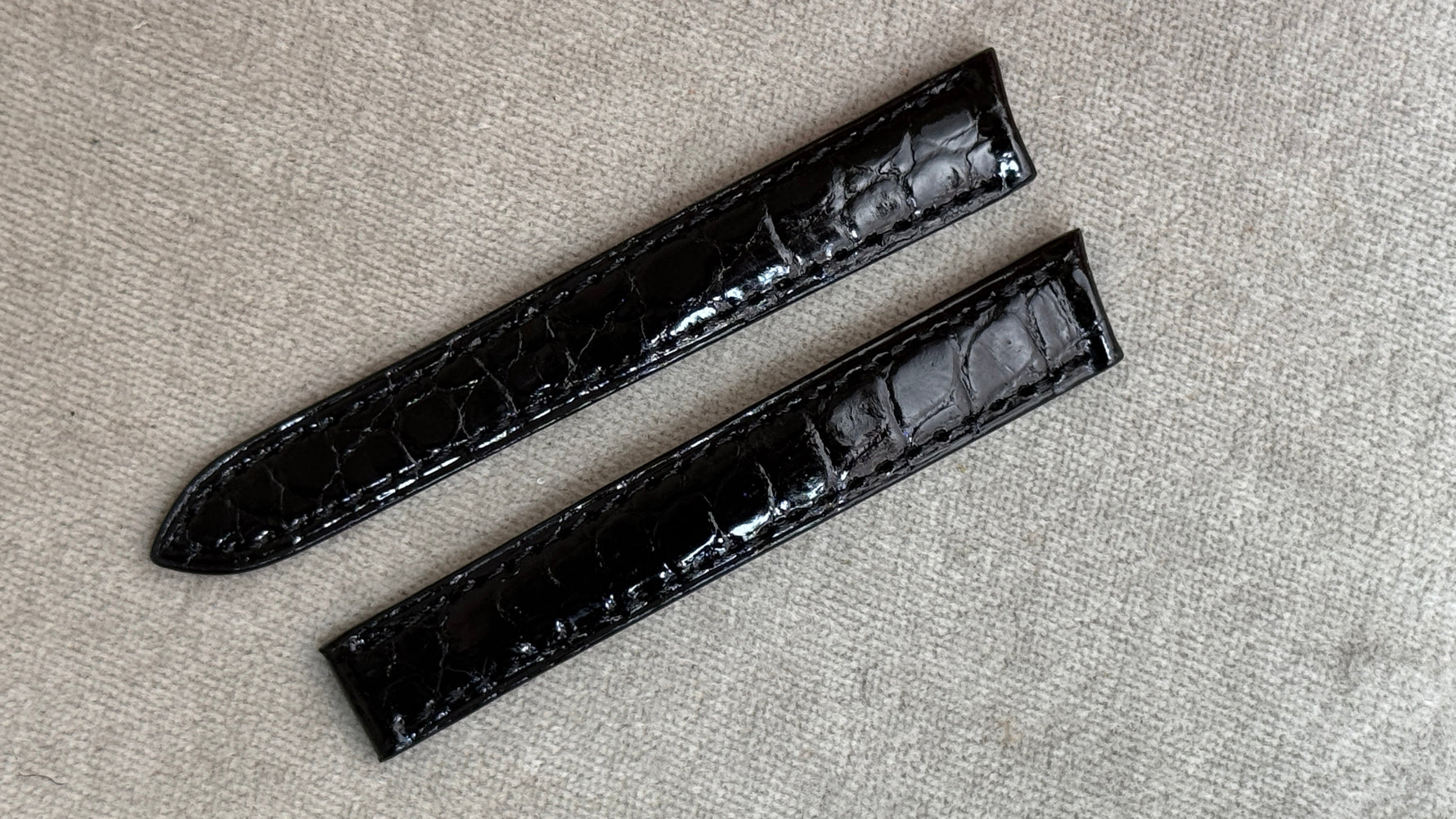 C社｜クロコダイル｜シャイニーブラック