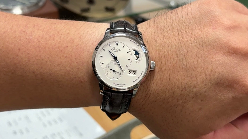 Glashutte Original Panomaticlunar｜マットクロコダイル 墨染