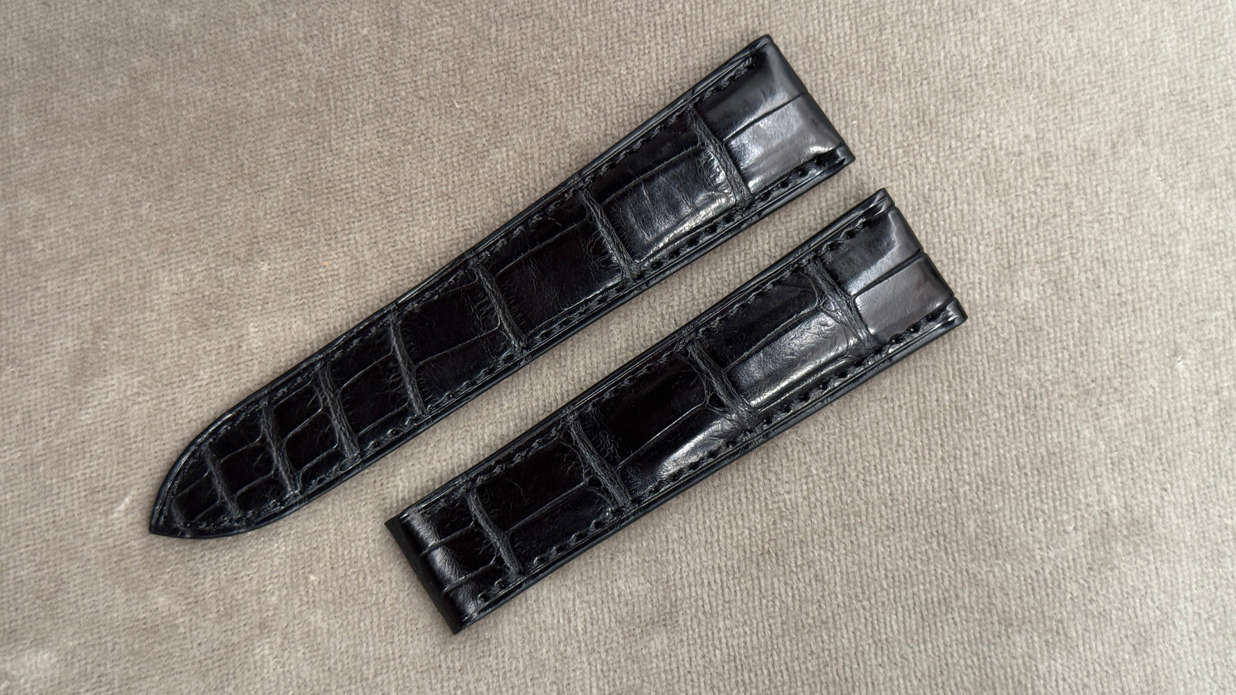 C社｜クロコダイル｜マットブラック