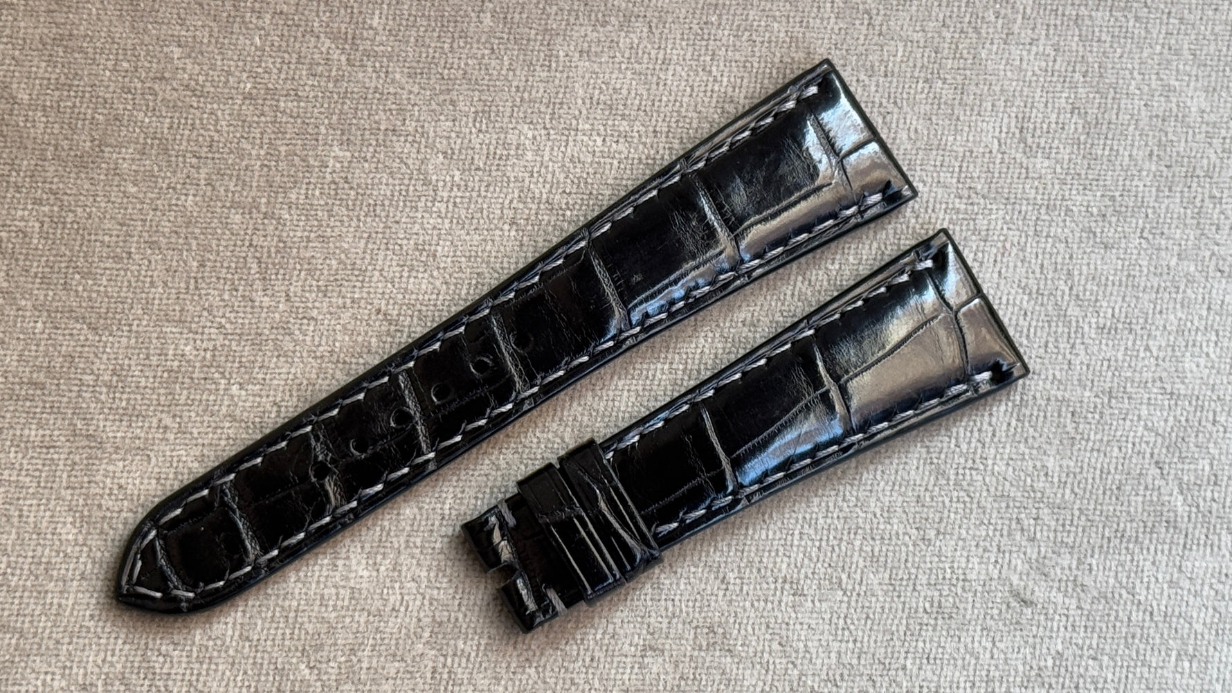 A社｜クロコダイル｜マットブラック