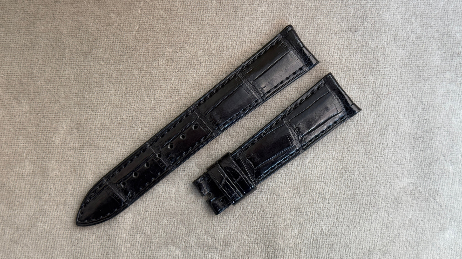 J社｜クロコダイル｜マットブラック