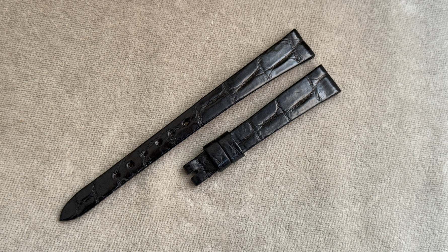 V社｜クロコダイル｜マットブラック