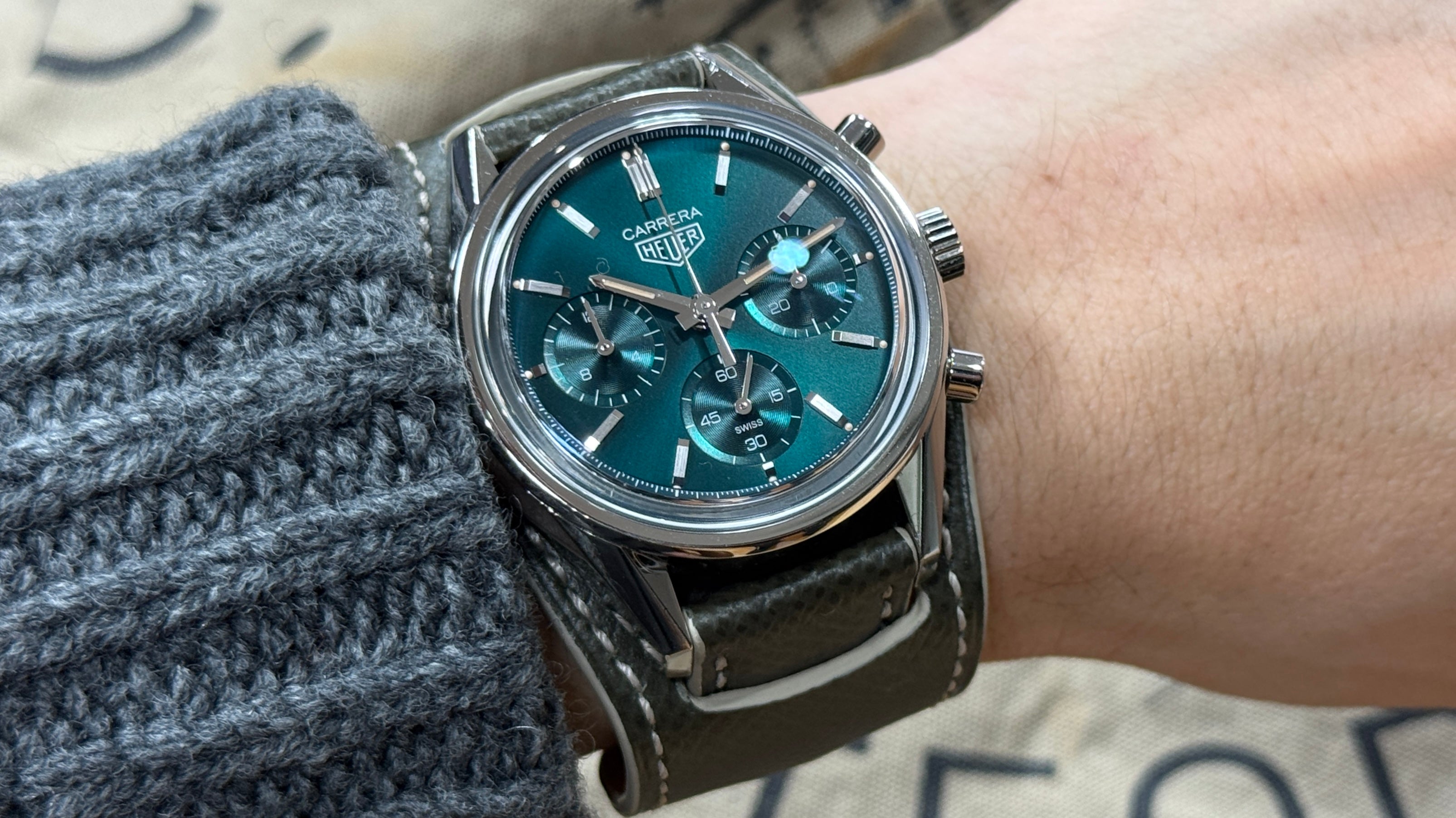 TAG Heuer CARRERA｜台座カスタム フレンチカーフ カーキ