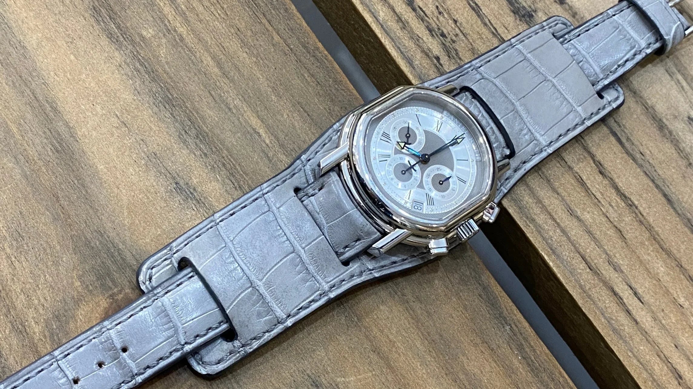 【製作事例】DANIEL ROTH クロノグラフ × 台座カスタム R40 - 松下庵