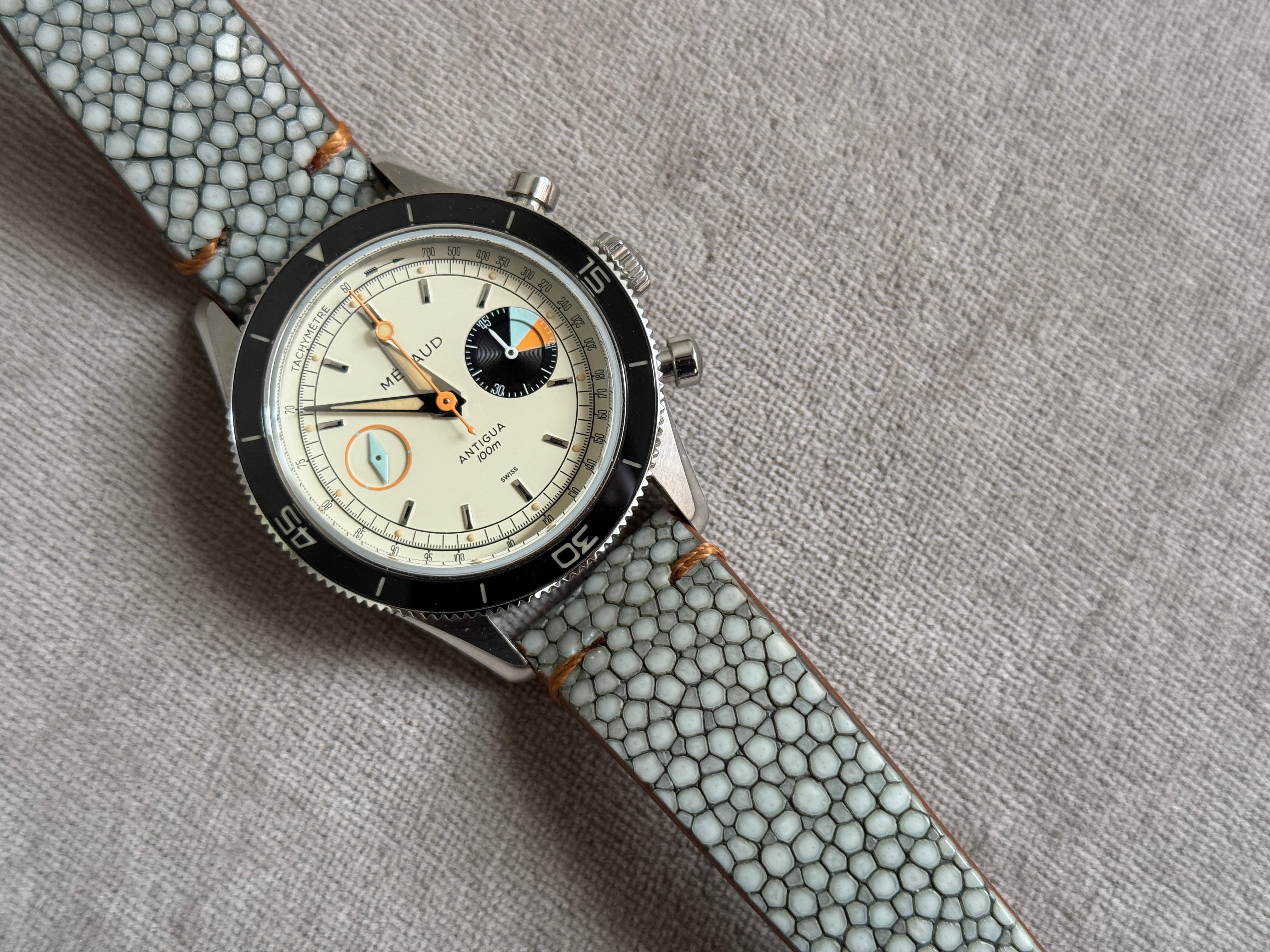 【製作事例】MERAUD アンティグア × ガルーシャ・ライトグレーストラップ - 松下庵