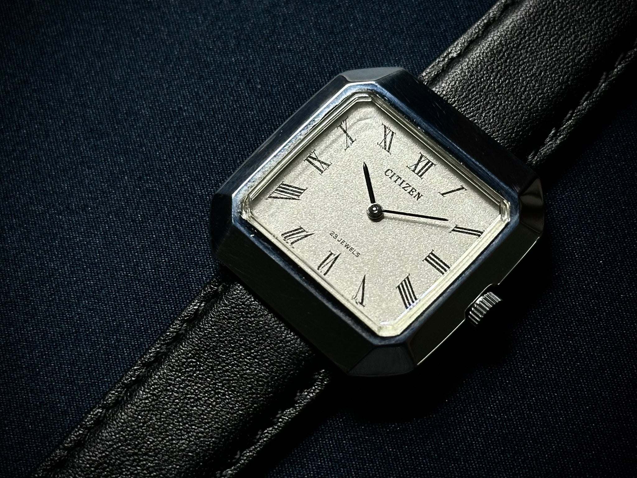 【時計/WATCH】シチズン 角型 2針 ローマ数字 サンドブラスト文字盤 手巻き 23石 1970年代製