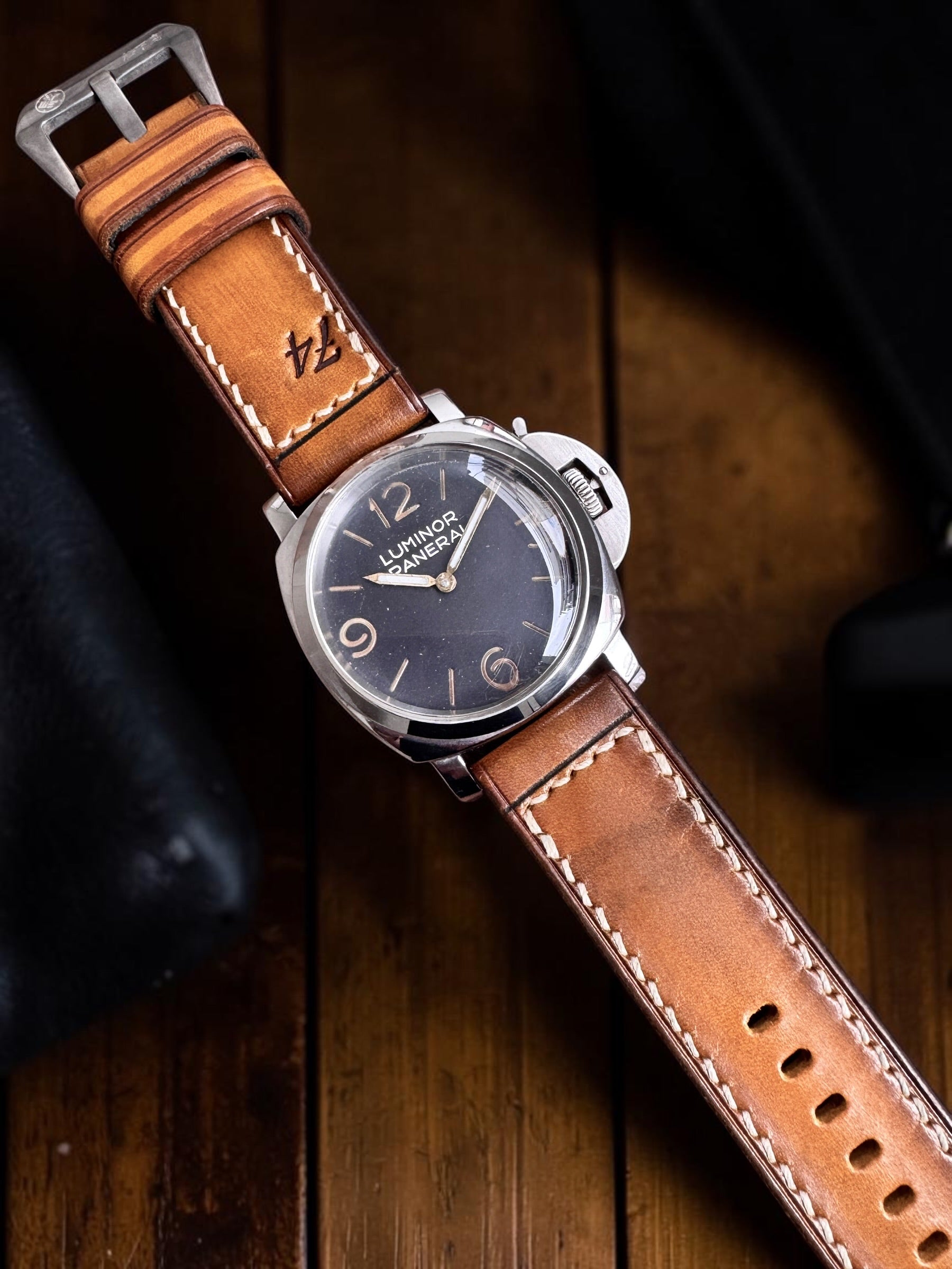 松下庵 レザーストラップ 26mm ブラック 厚革 大型時計向け All straps – 松下庵