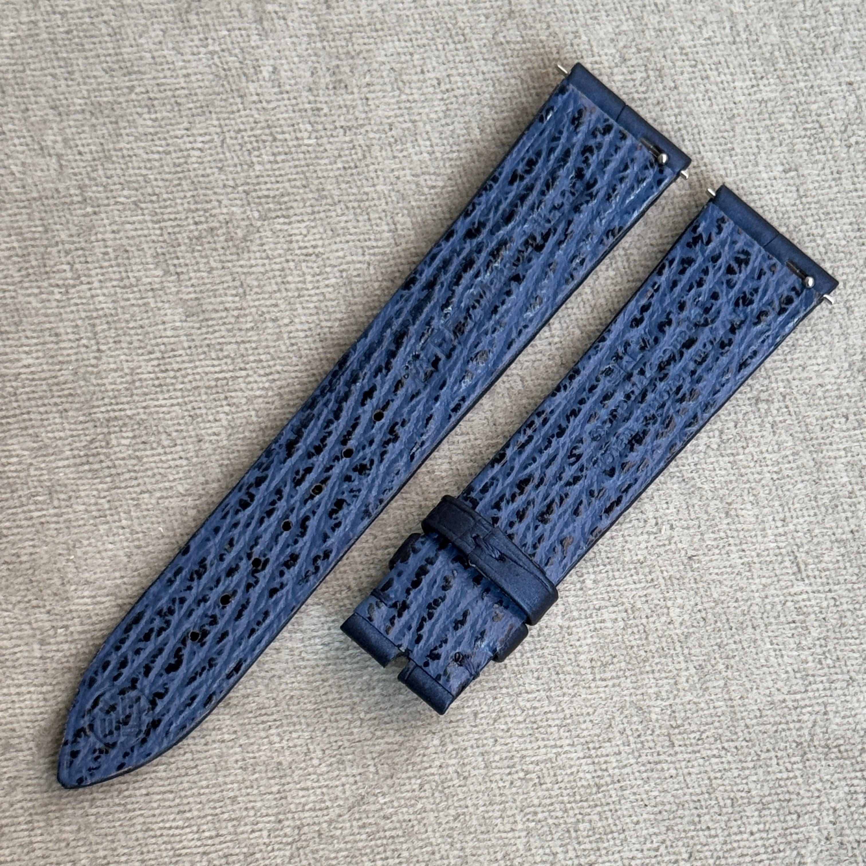 クロコダイル｜マットネイビー｜ベルベット仕上げ – 松下庵